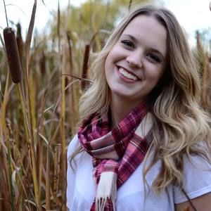 Meet your Posher, Courtney